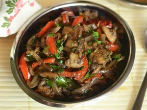 09-1431158905-mushroomwithredpepperrecipes-300x225