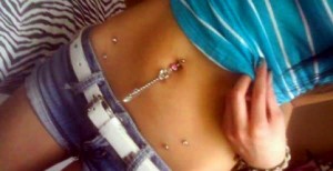 hip-piercing-and-stylish-belly-ring-418x215